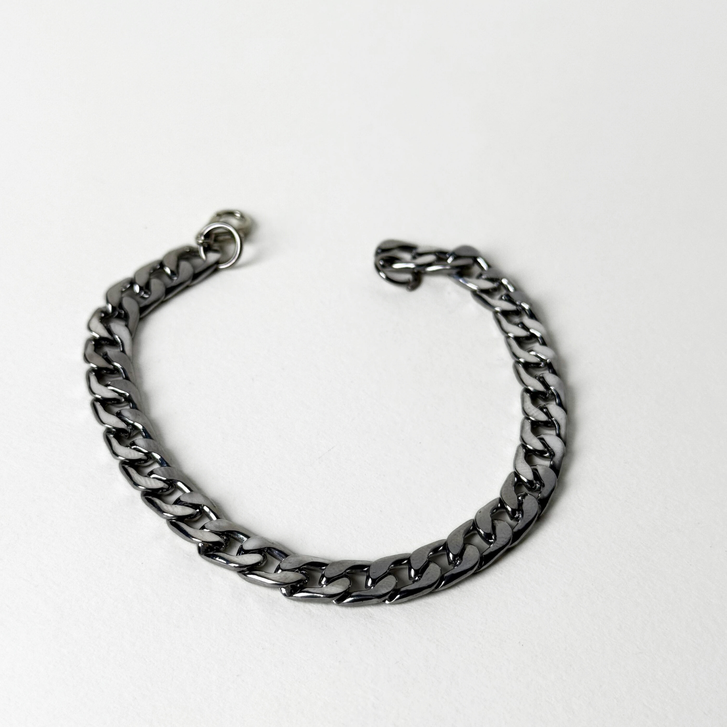 Bold Bracelet For Mens & Womens With Free Home Delivery