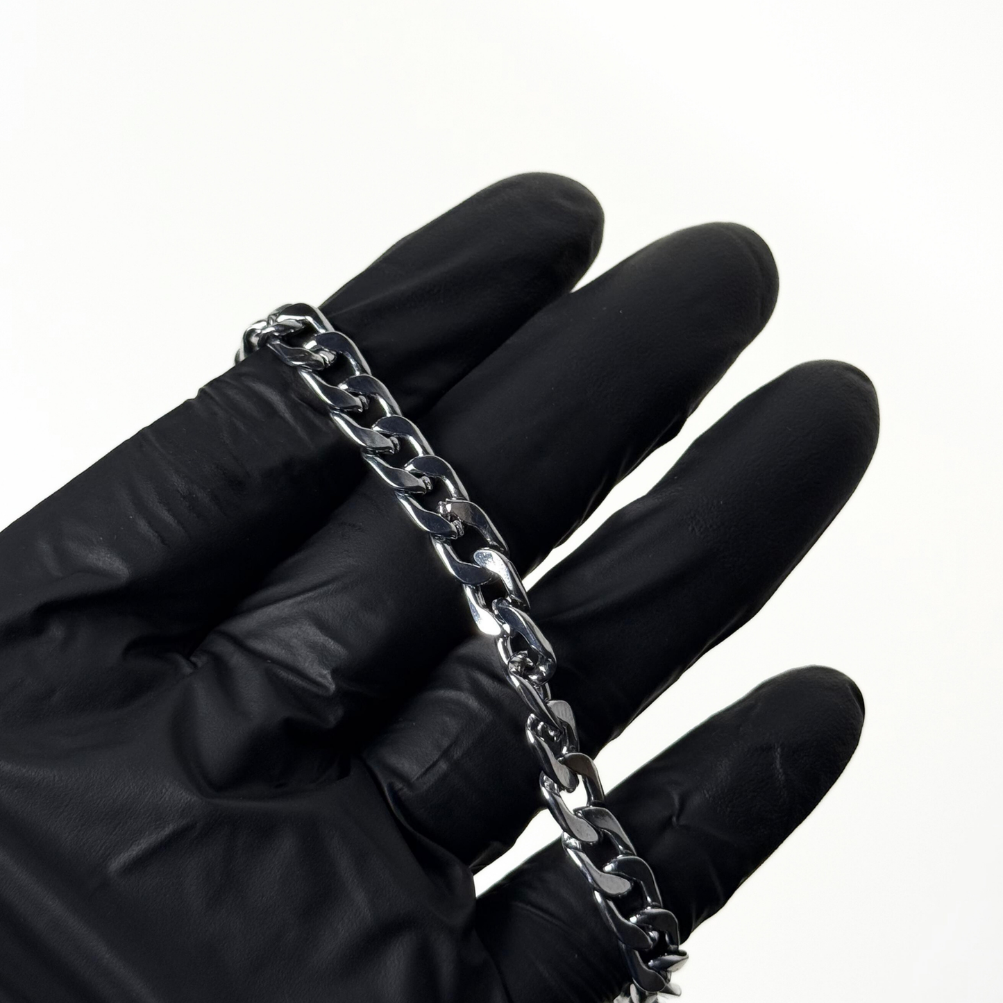 Bold Bracelet For Mens & Womens With Free Home Delivery